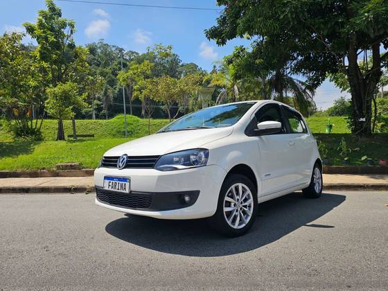 VOLKSWAGEN FOX 1.6 MI BLUEMOTION 8V FLEX 4P MANUAL